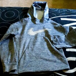 Boys Nike dri fit medium sweatshirt